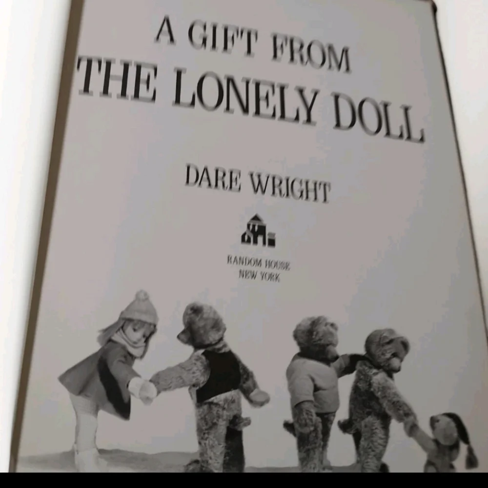 "A Gift From the Lonely Doll" by Dare Wright - 1966 No Dust Jacket VGUC - Picture 3 of 16